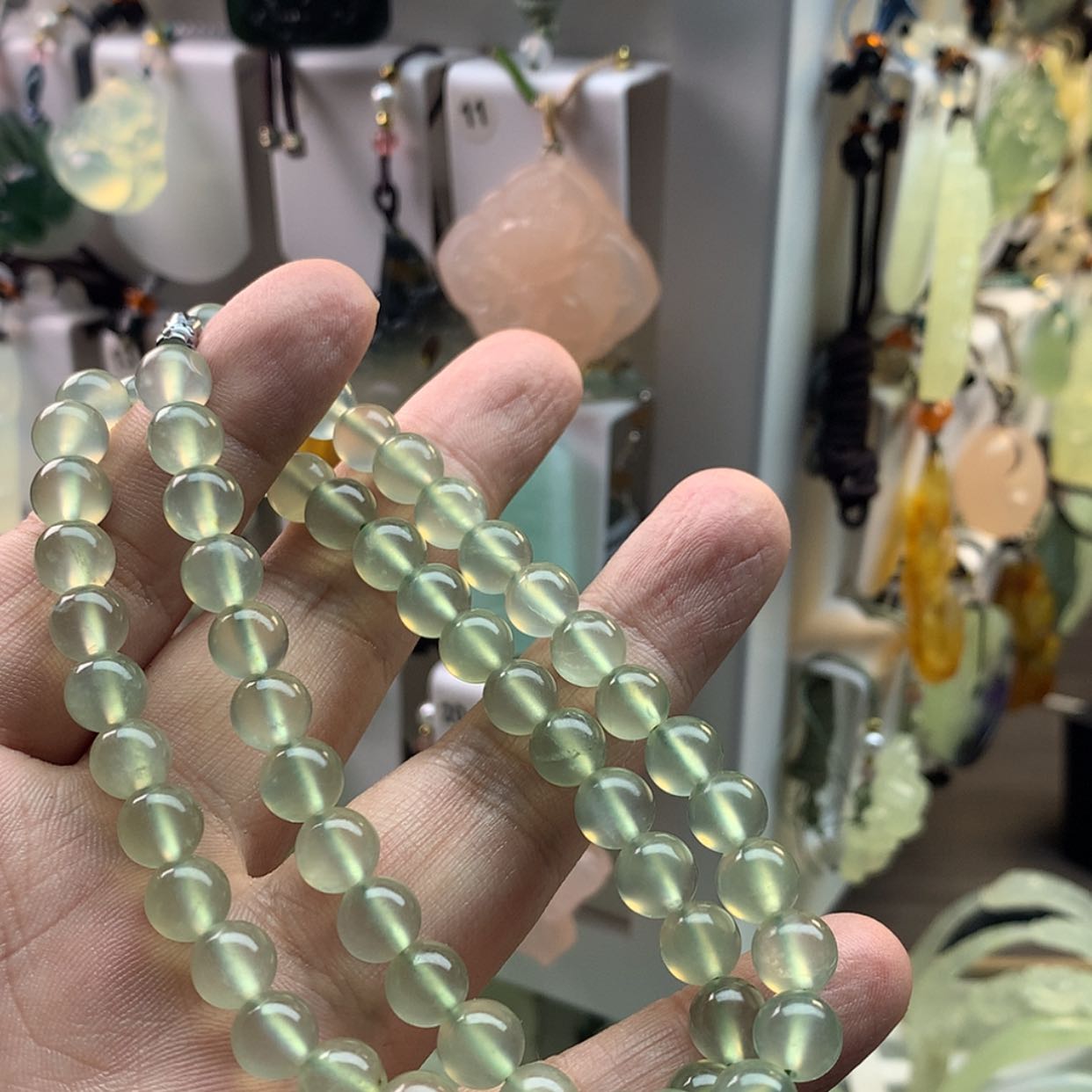 【闪购商品】蛇纹石玉颈饰未镶嵌