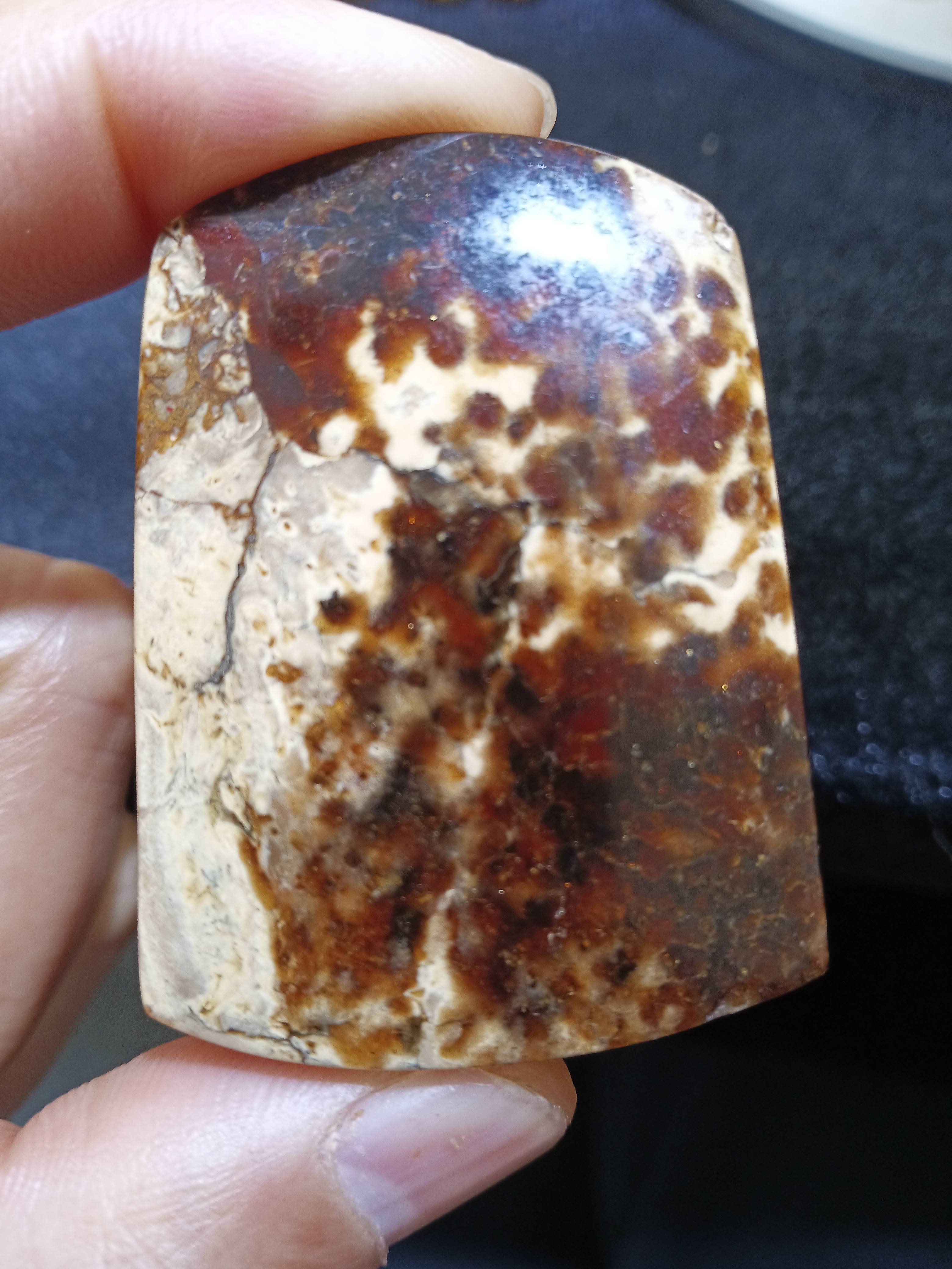 缅甸琥珀根珀牌子12.6克