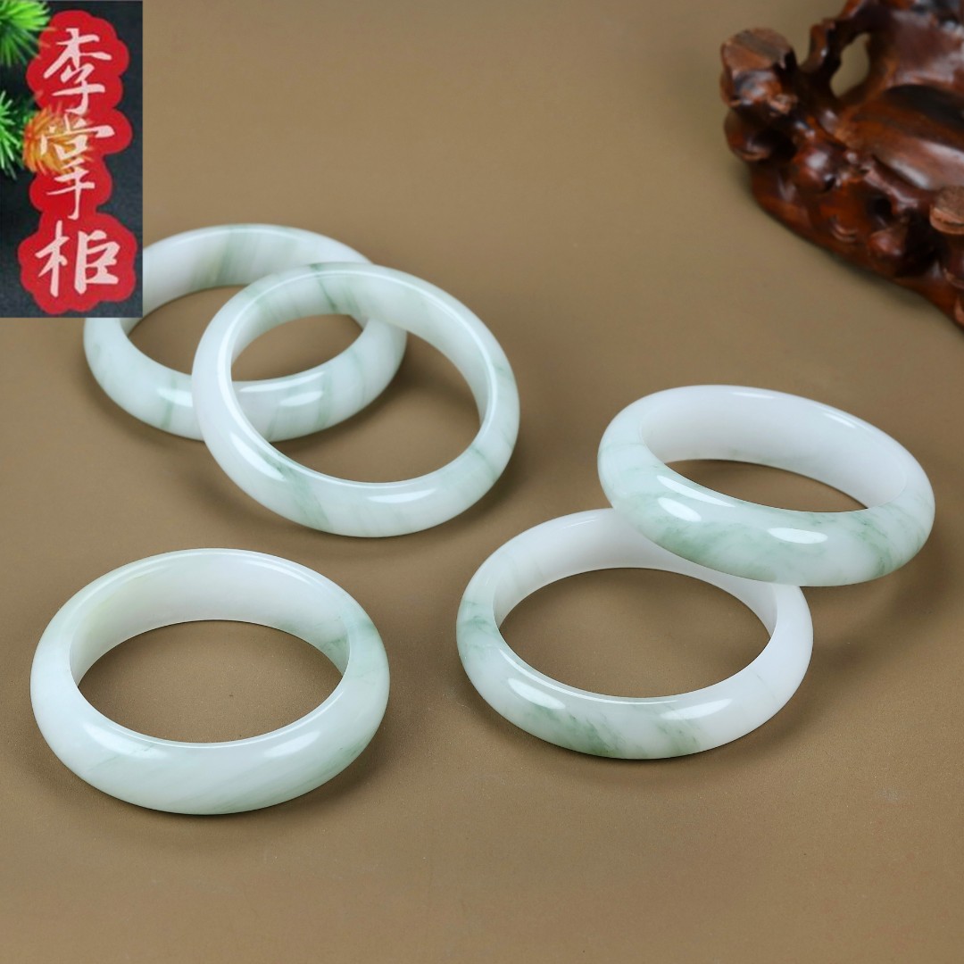 精品天山雪翠正宽手镯多样性发一个
