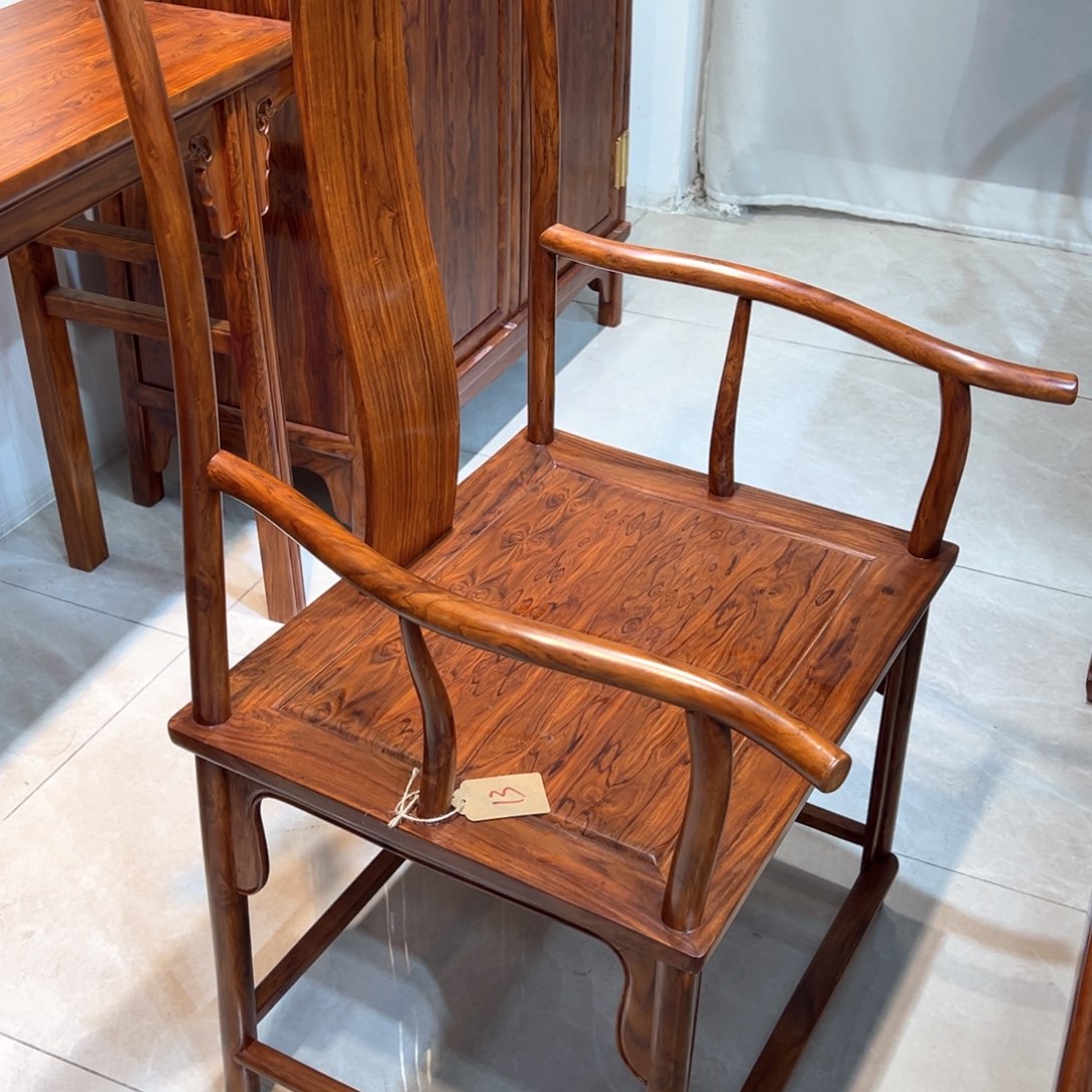 香枝木类成套家具呼*楼