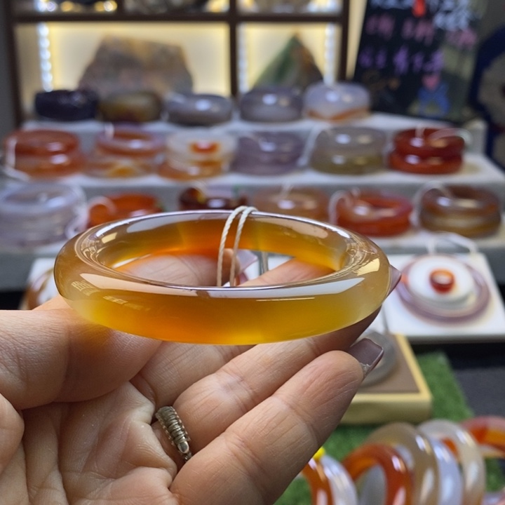 手镯玛瑙/玉髓未镶嵌