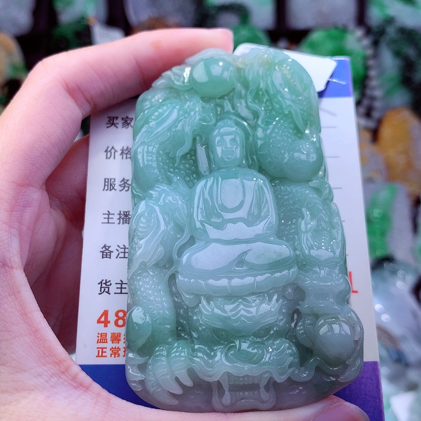 【闪购商品】翡翠颈饰未镶嵌天然