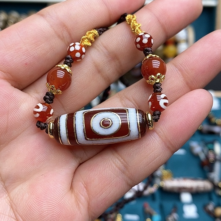 玛瑙/玉髓颈饰合金