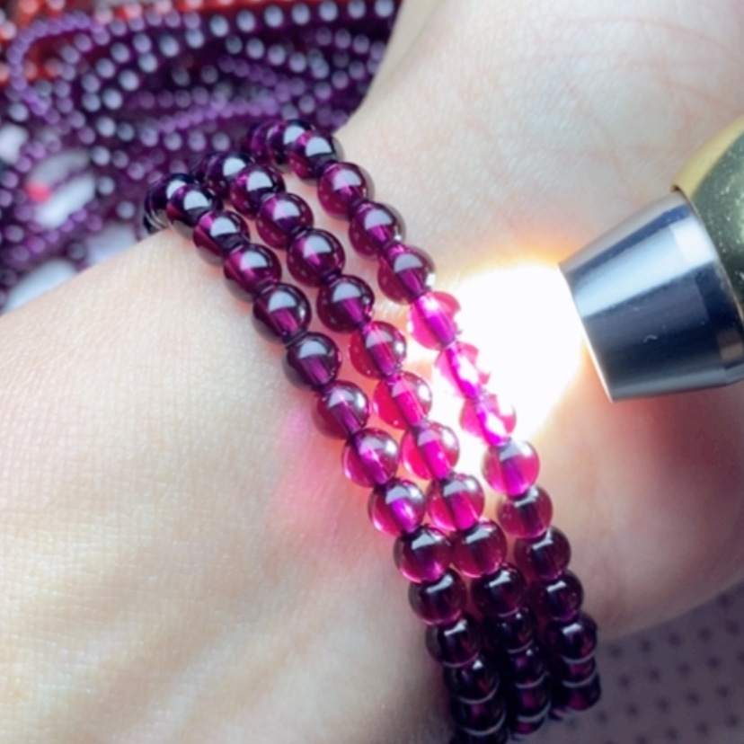 【闪购商品】石榴石手链未镶嵌4.8紫牙乌9a