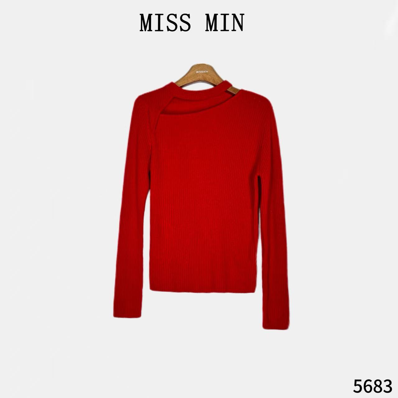 MISS MIN【锁骨心机】单边露肩清冷系女装洋气显瘦气质打底衫5683