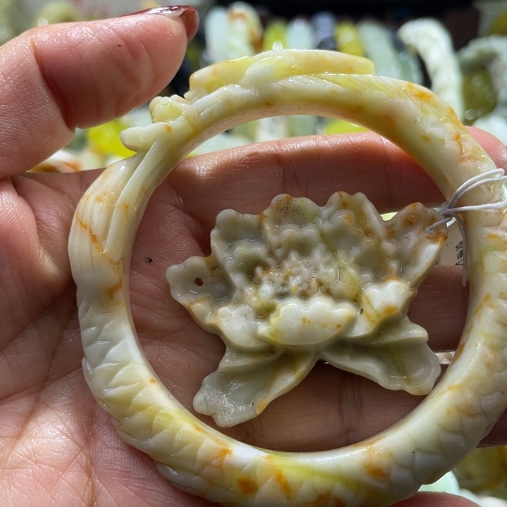 岫玉未镶嵌手镯57.58