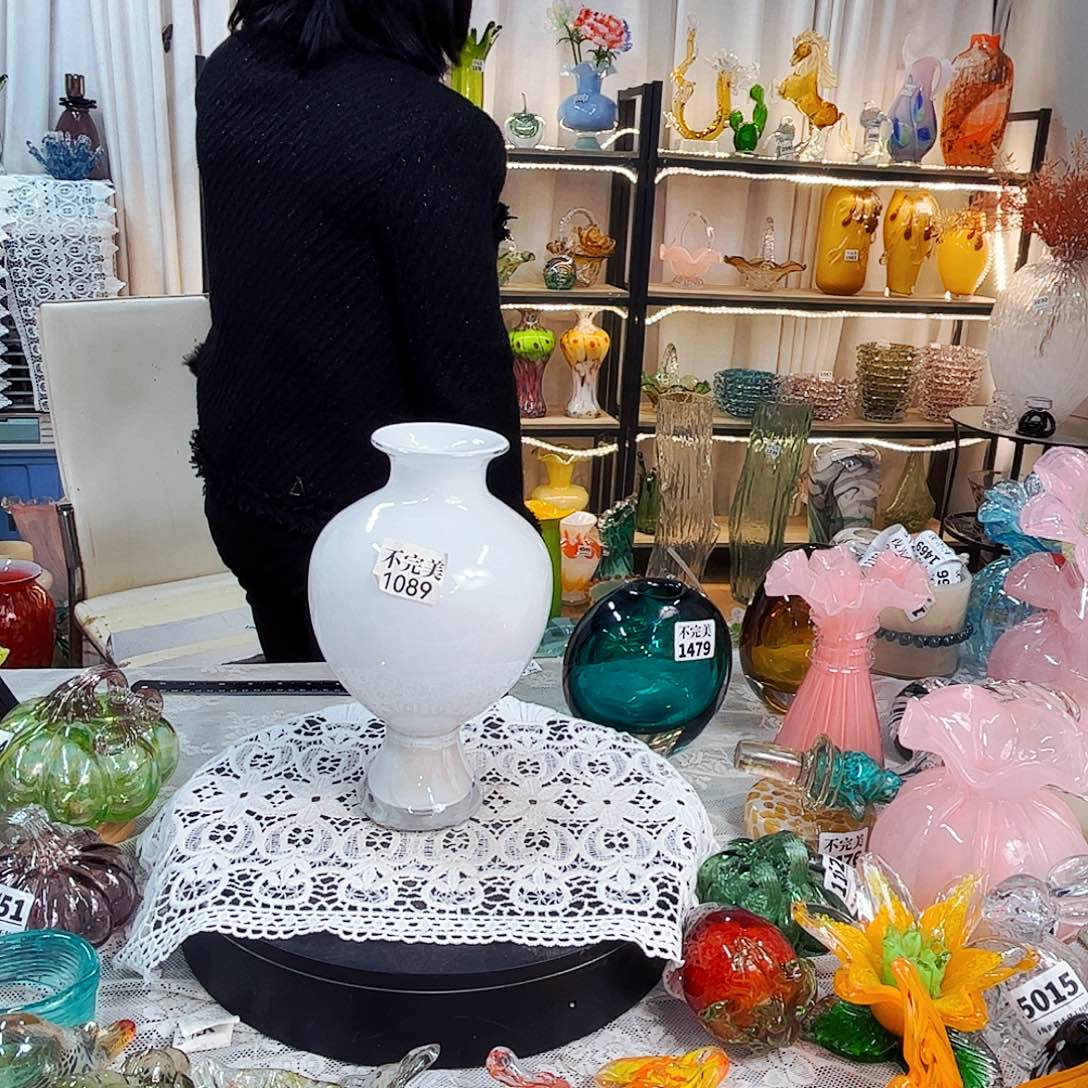 1089 家悦美居琉璃摆件不完美