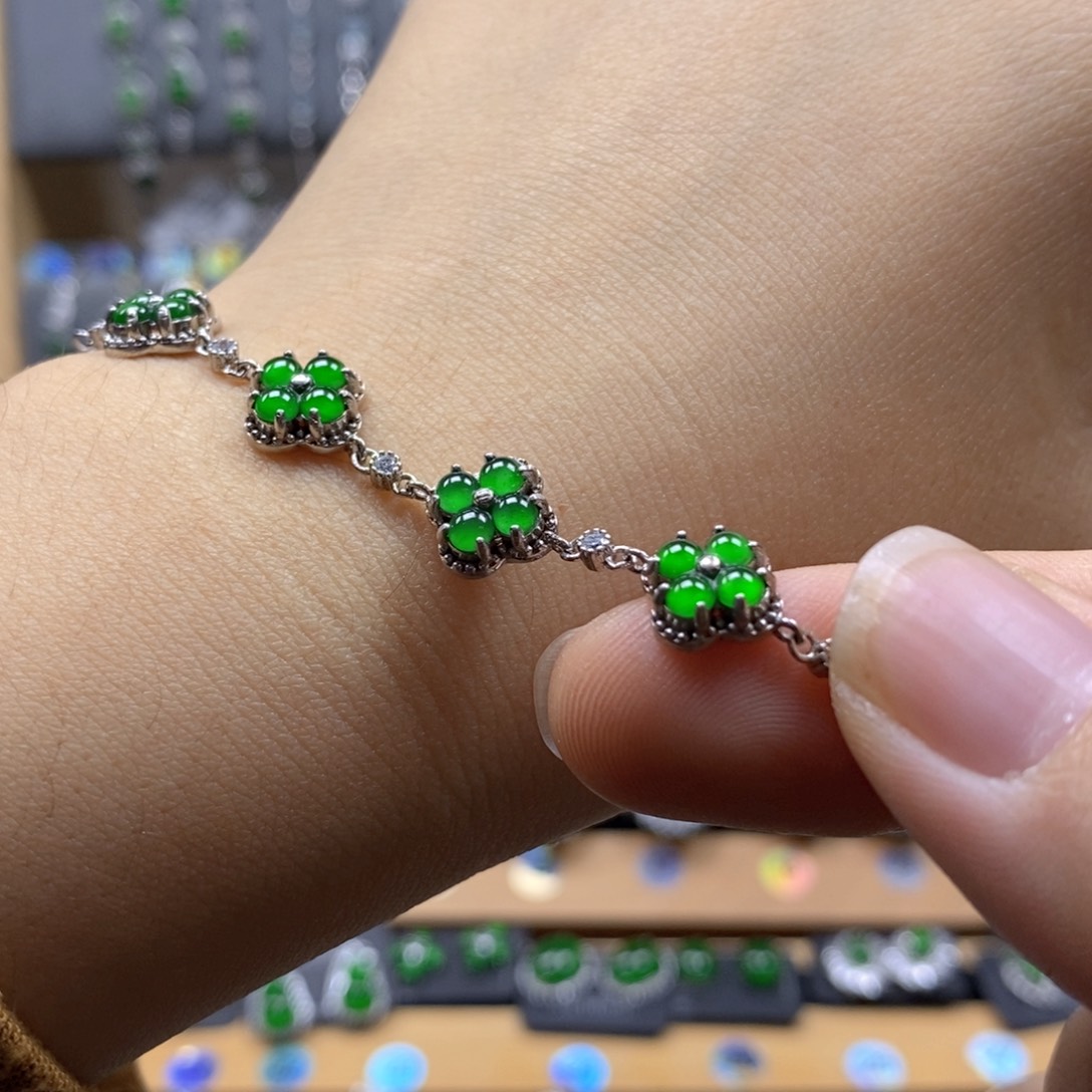 颈饰银S925镶嵌翡翠五**门高品质