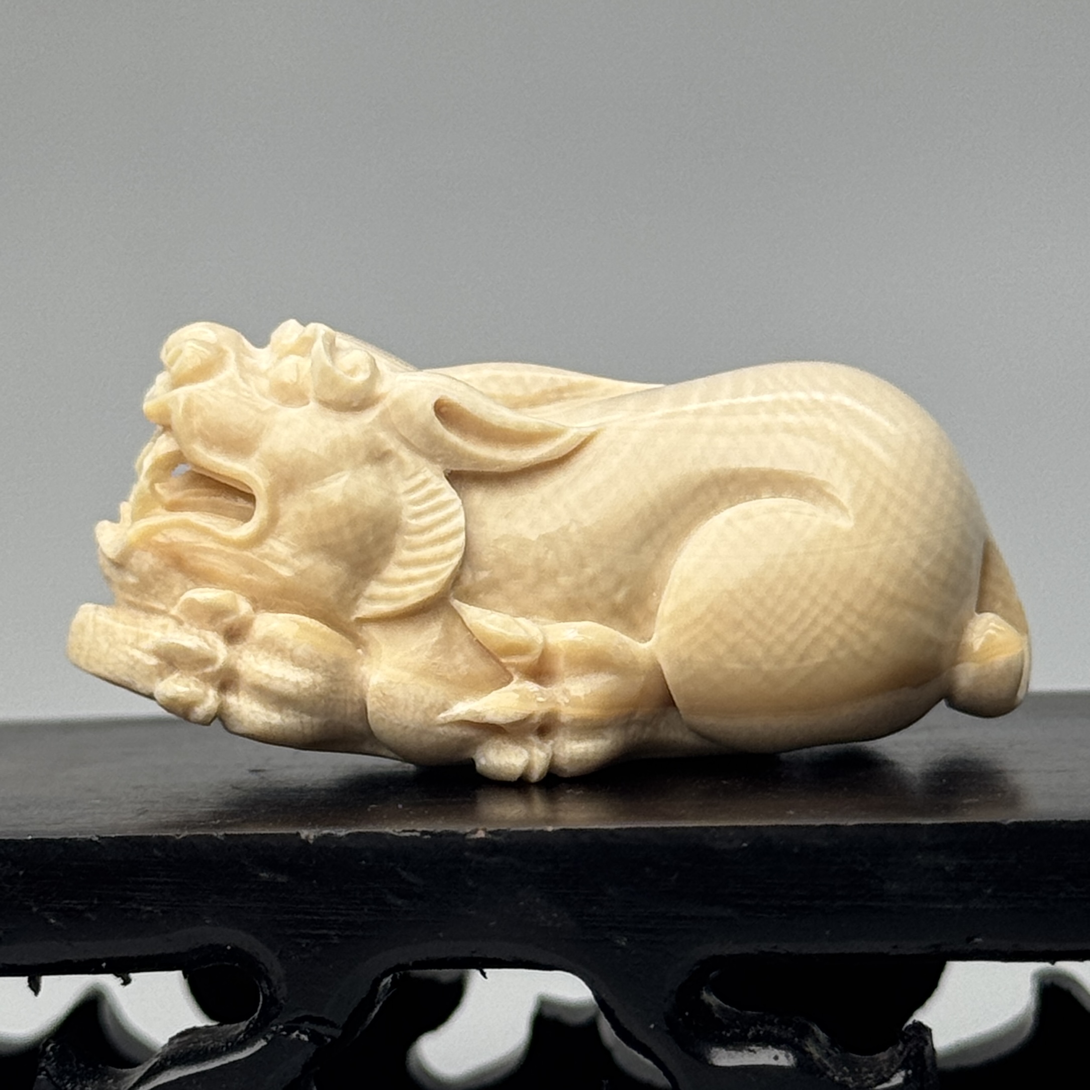 DEZHI/德志【清仓促销】44*19*18mm貔貅15.4g把件打孔手把绳K408