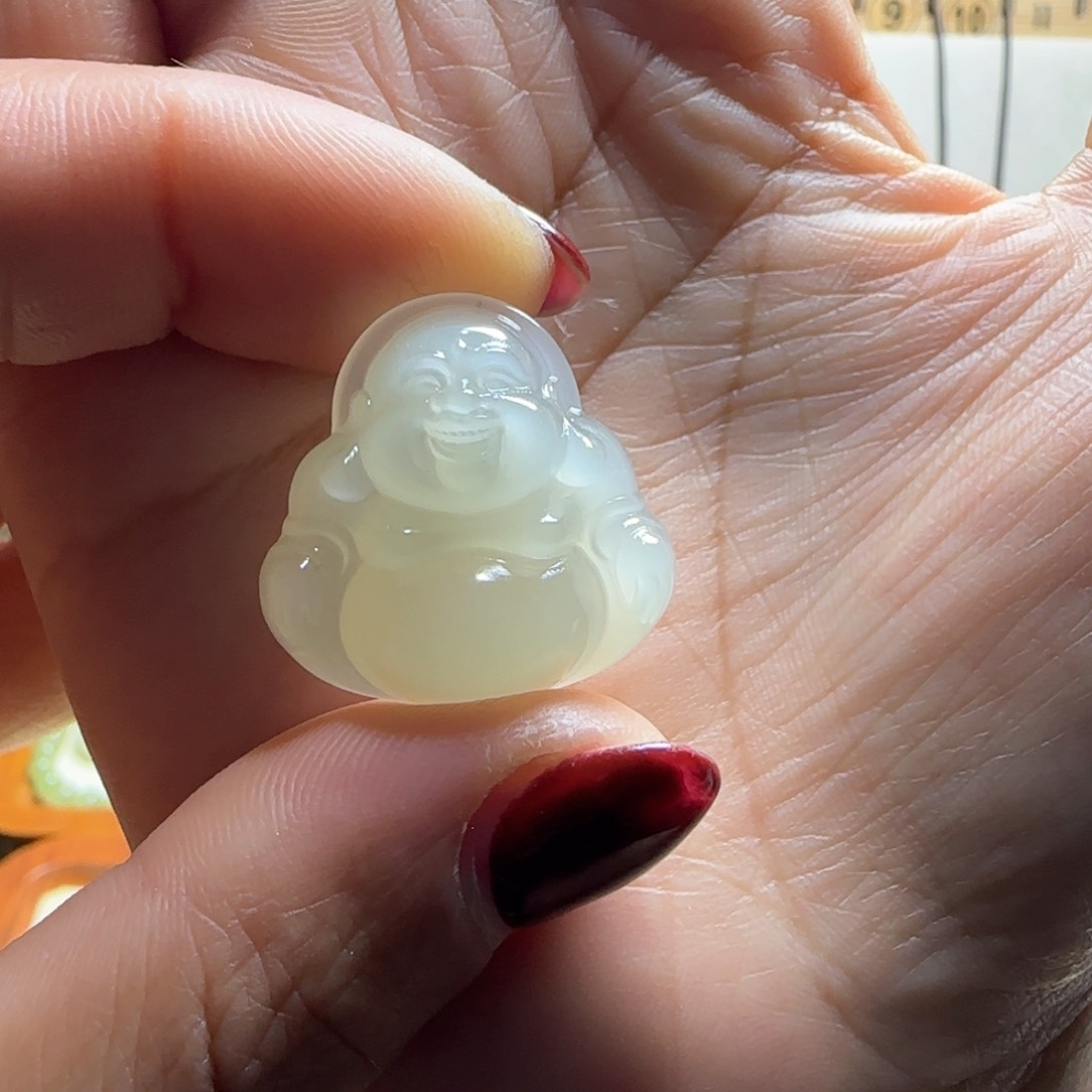 和田玉颈饰未镶嵌吉***！