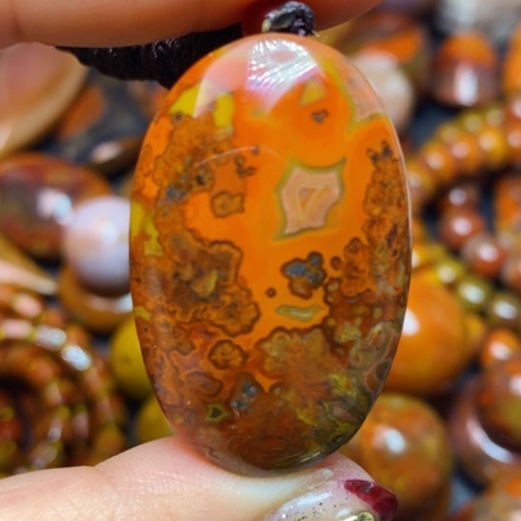 玛瑙/玉髓颈饰未镶嵌