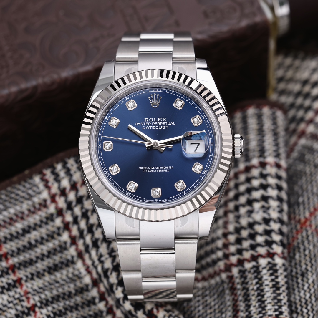 95新 Rolex/劳力士 126334 蓝面钻刻 狗牙圈大日历 2024年4月保卡