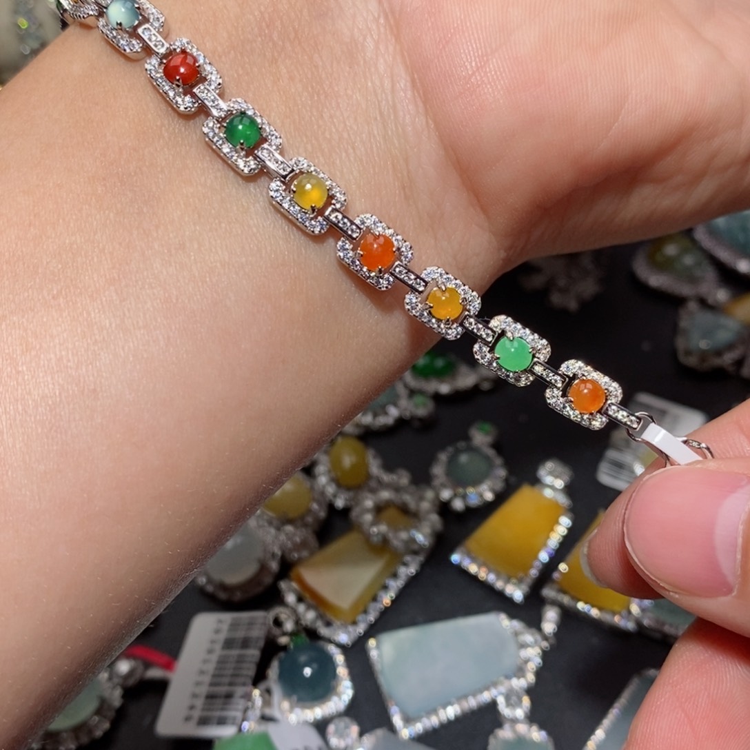 翡翠手链银S925镶嵌圆****◍j j j k