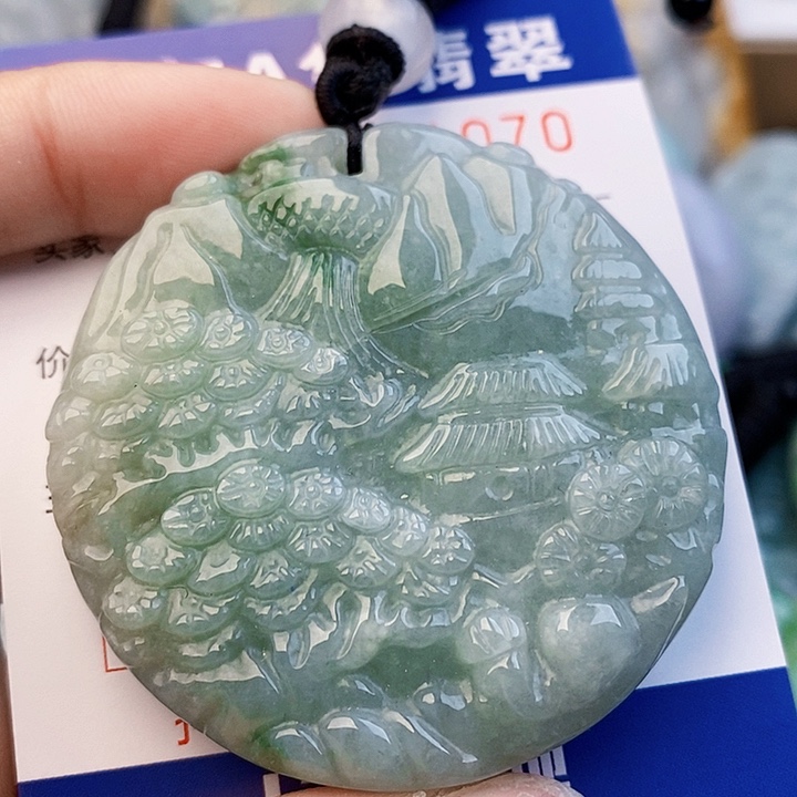 吊坠(不含链)未镶嵌翡翠