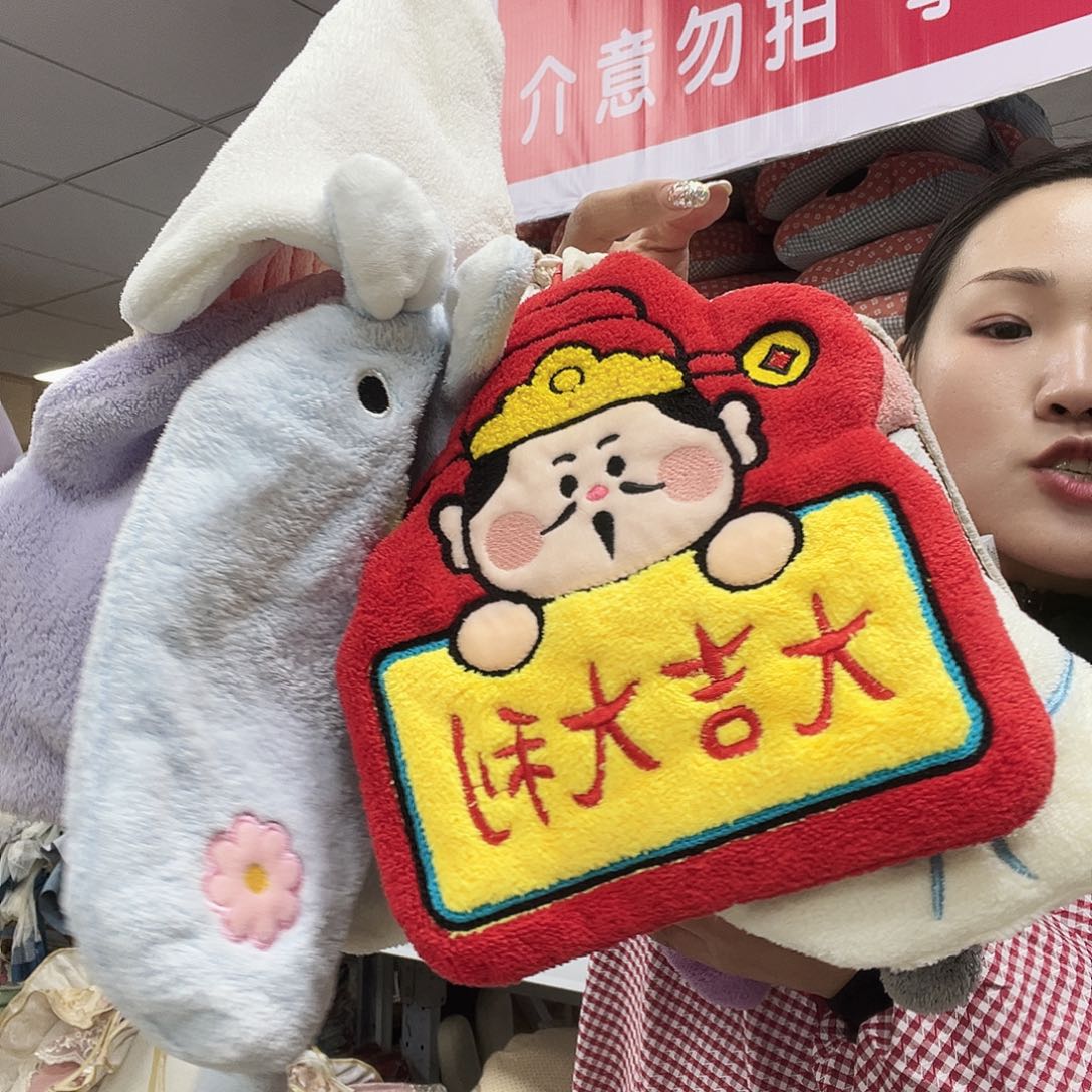 毛绒咯啦咯啦咯啦咯