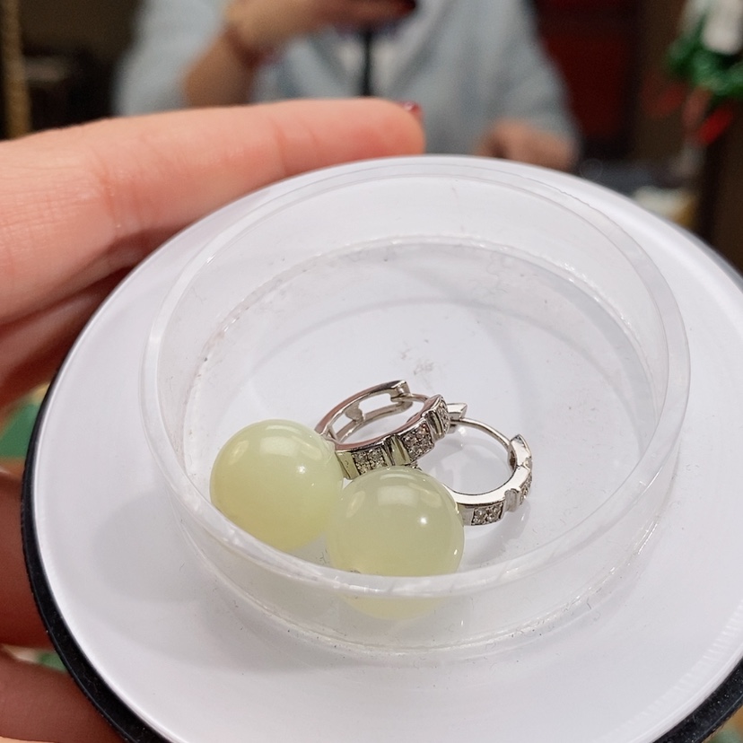 【闪购商品】银S925镶嵌和田玉耳饰