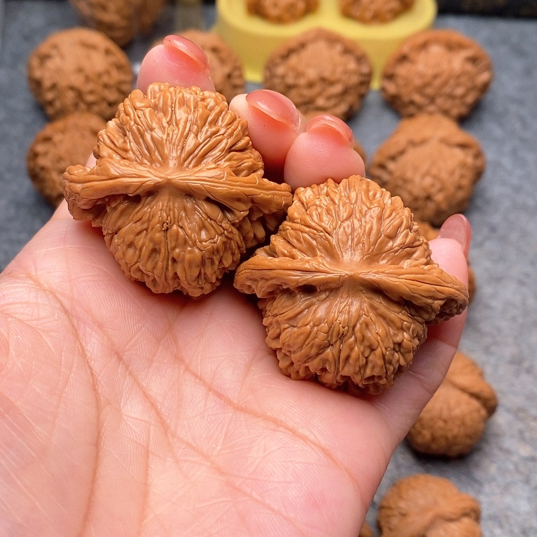 文玩核桃把件精品特价四座楼43