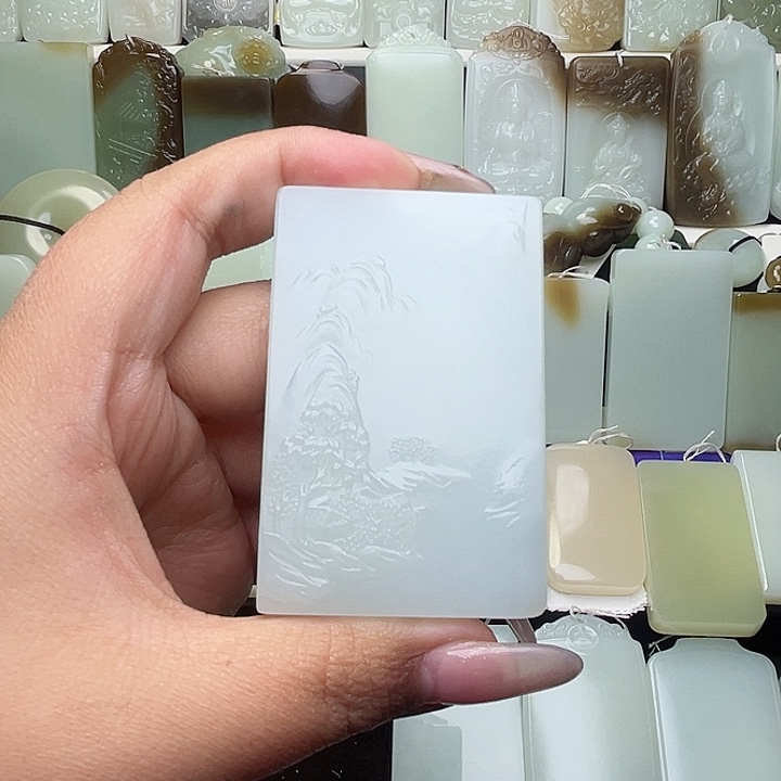 颈饰未镶嵌和田玉