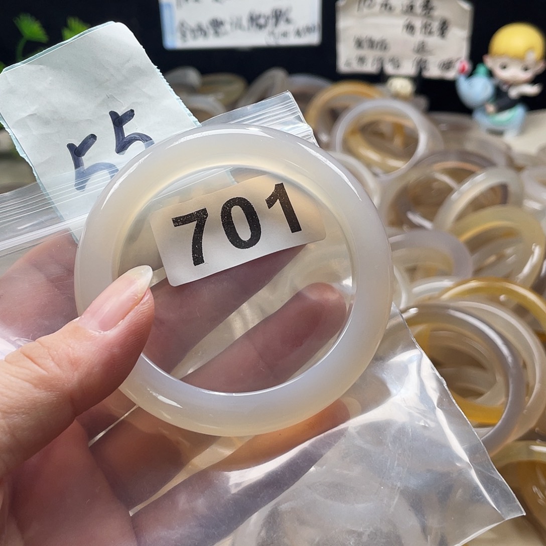 玛瑙/玉髓未镶嵌手镯（圆镯）