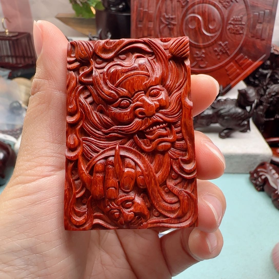 小叶紫檀把件钟馗牌