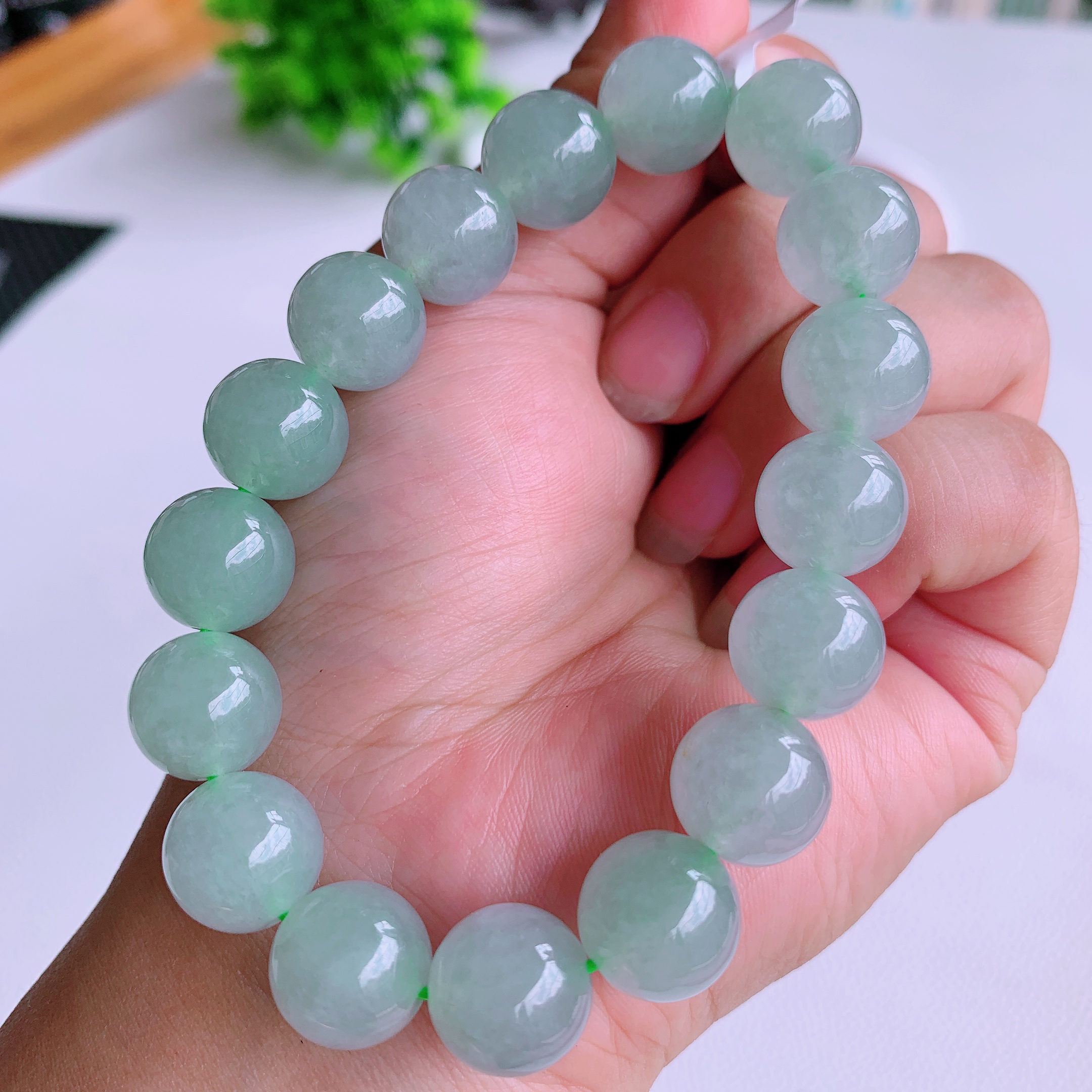 天然翡翠A货冰种浅绿晴水绿满色圆珠手串手链卡12.5mm缅甸玉石珠