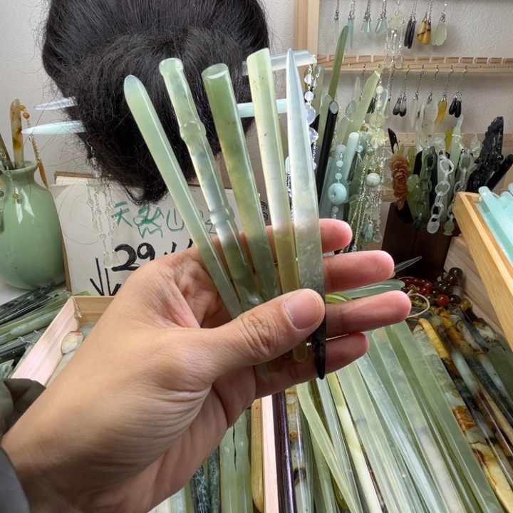 蛇纹石玉发饰未镶嵌短，5支