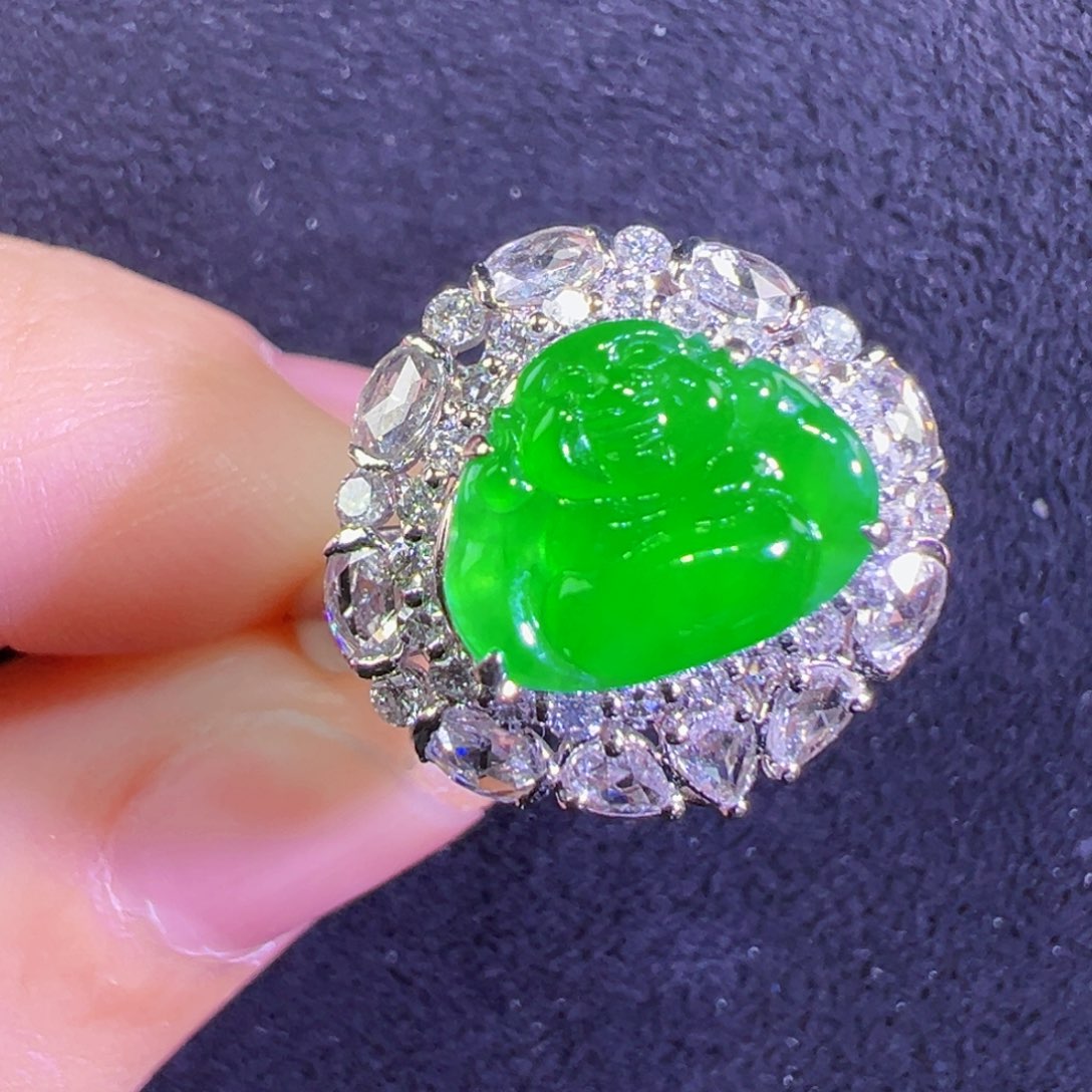 翡翠18K金镶嵌戒指