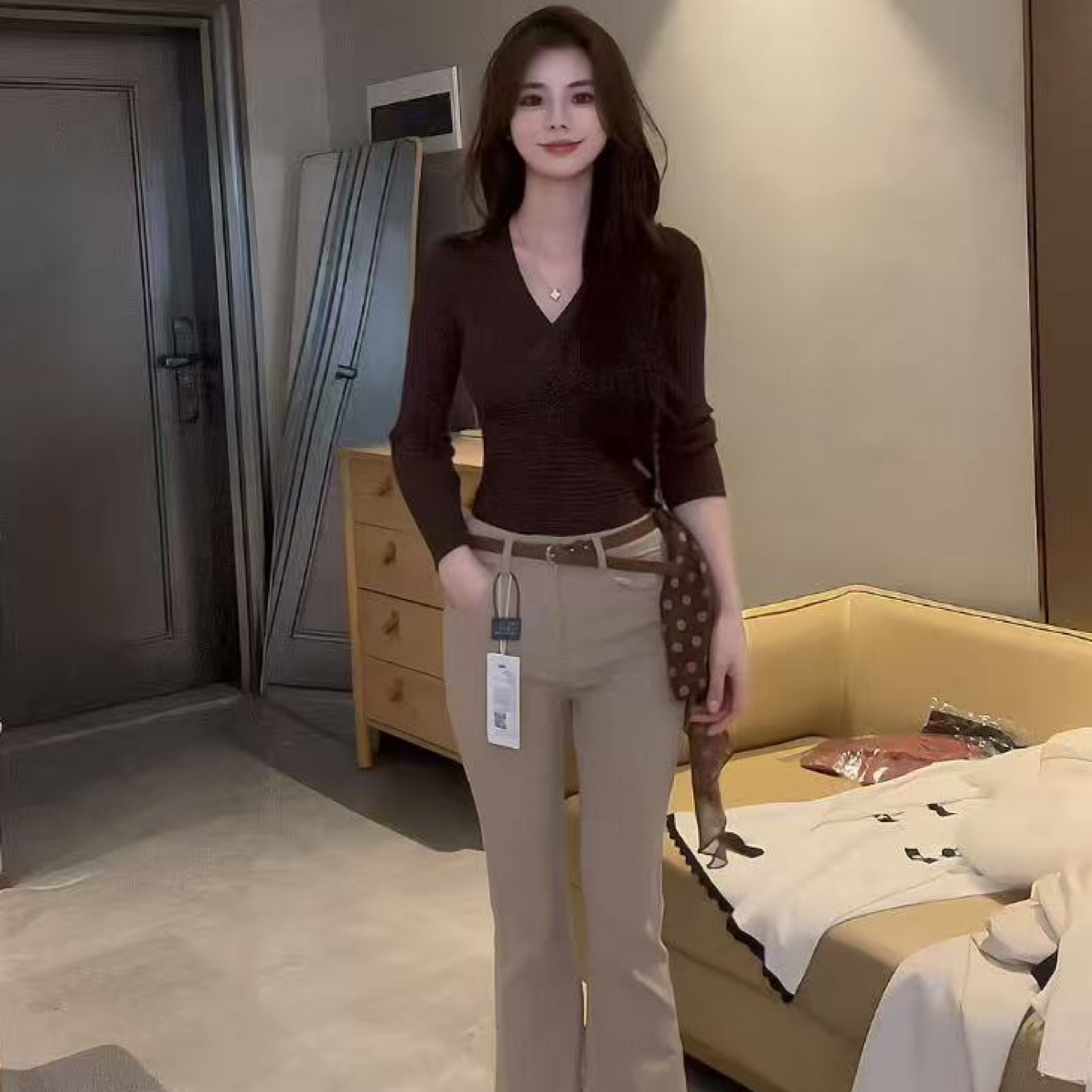 辣妹风常规纯欲风长袖V领短款T恤修身百搭紧身