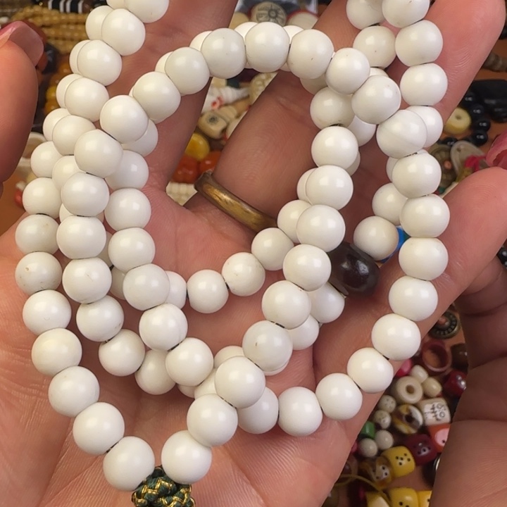 琉璃/树脂/塑料类