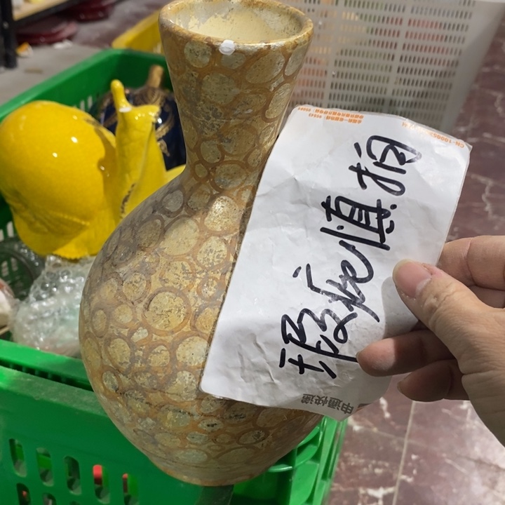 小***。陶瓷树脂工艺摆件