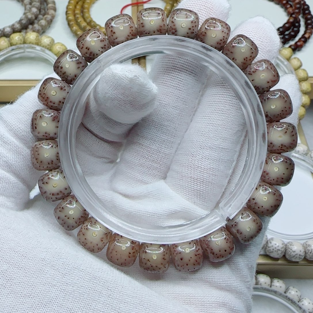 星月菩提手串粉冰果冻10×9同枝果a8