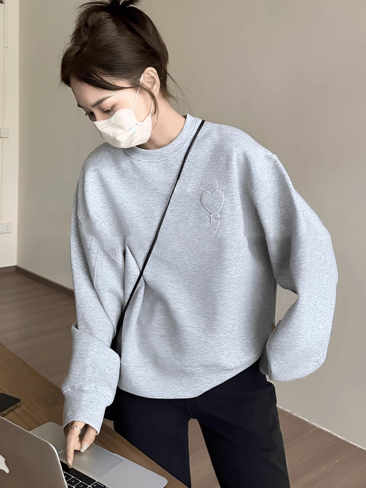 灰色圆领套头卫衣女春秋款2025新款爆款高级感宽松显瘦慵懒风上衣