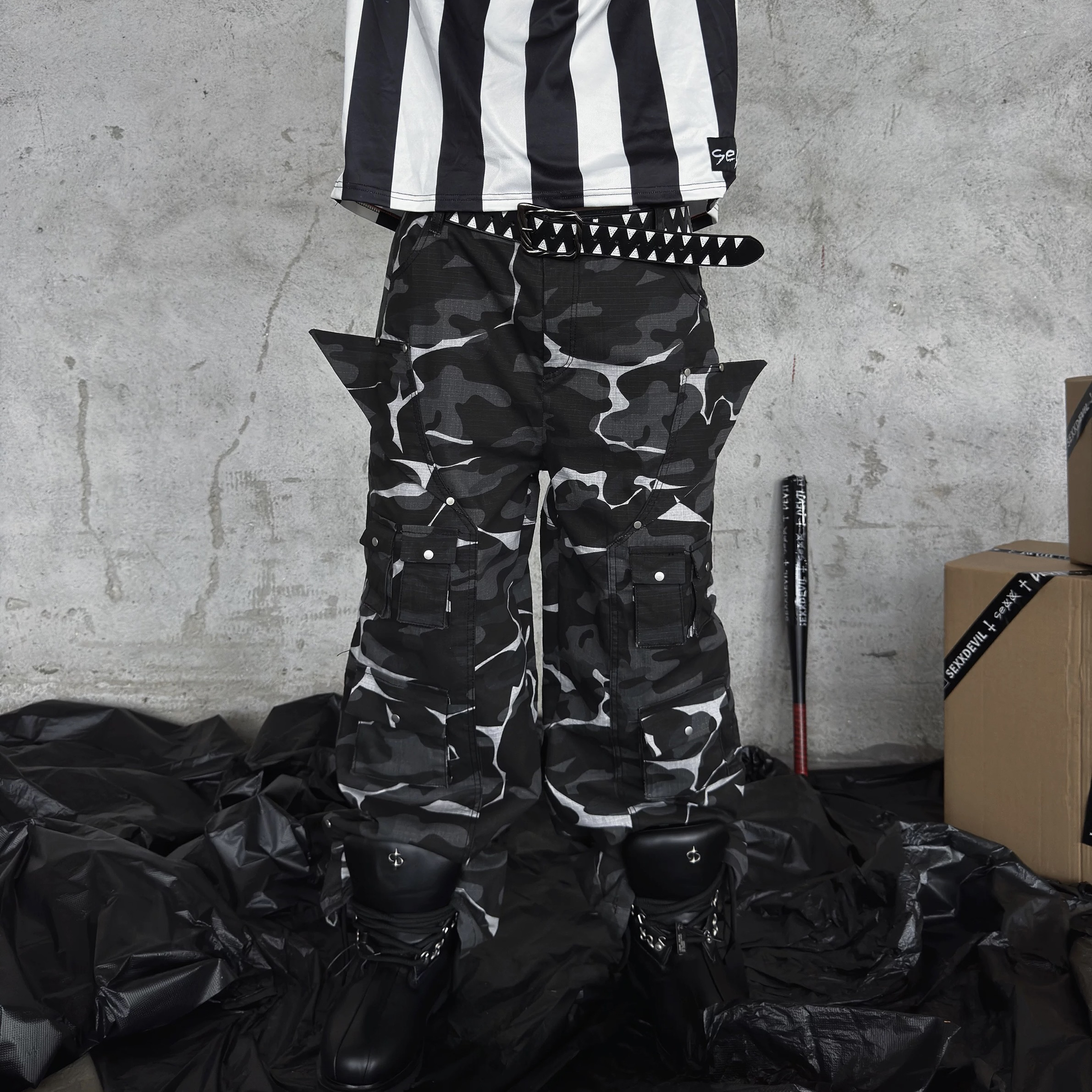 E3-2 幻影迷彩耳朵口袋工装裤