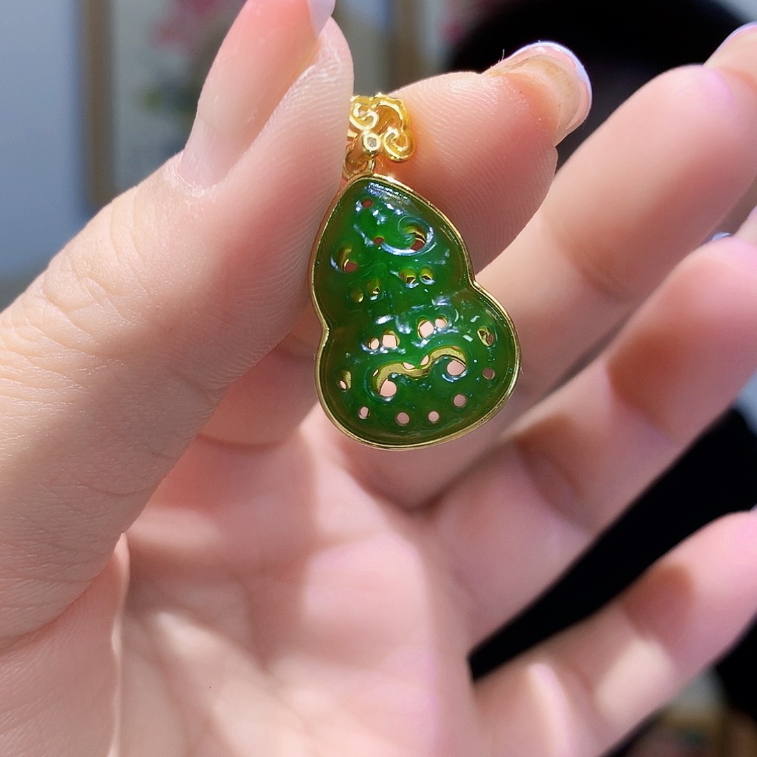 和田玉（碧玉）颈饰银S925镀金镶嵌