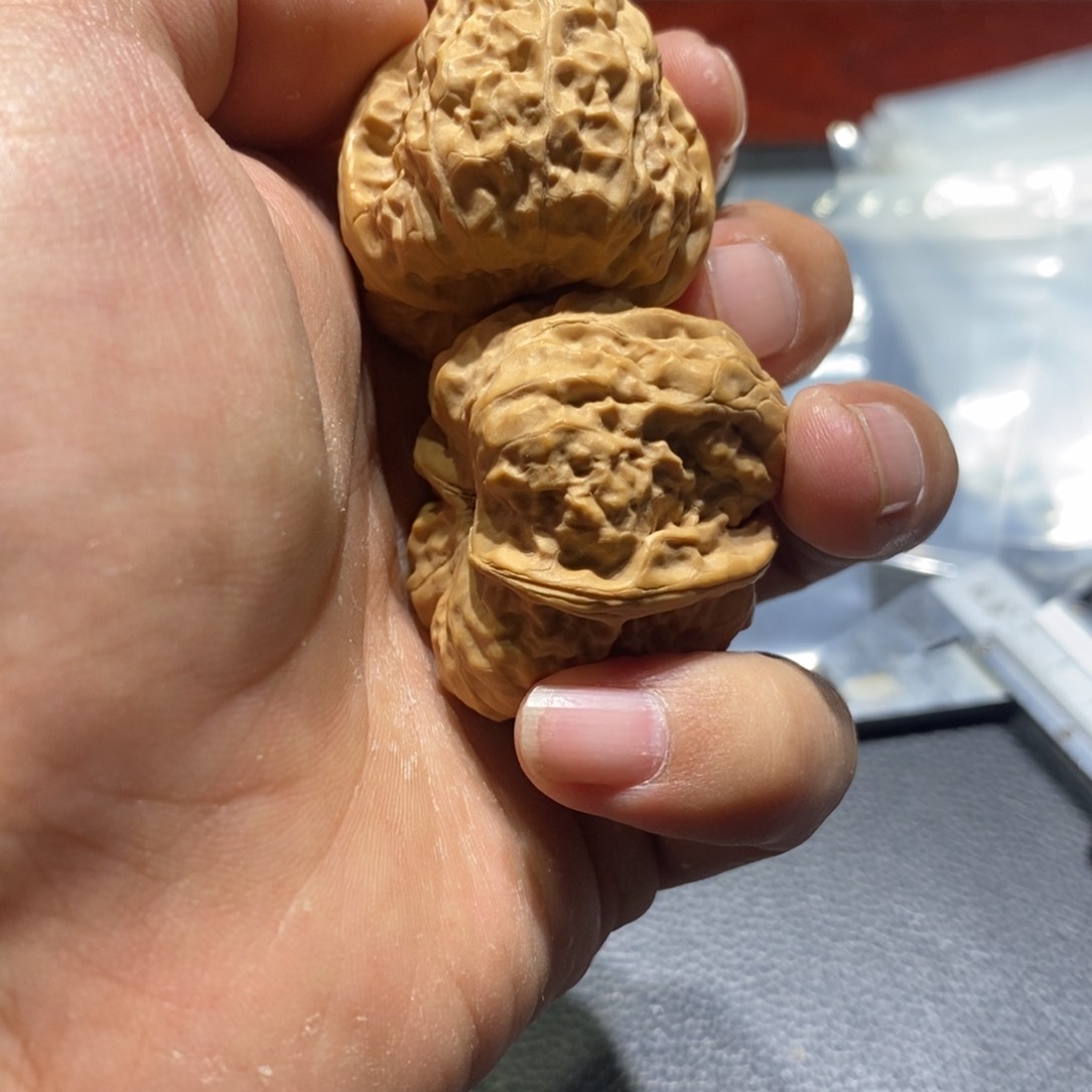 文玩核桃吊坠听**雨文玩核桃