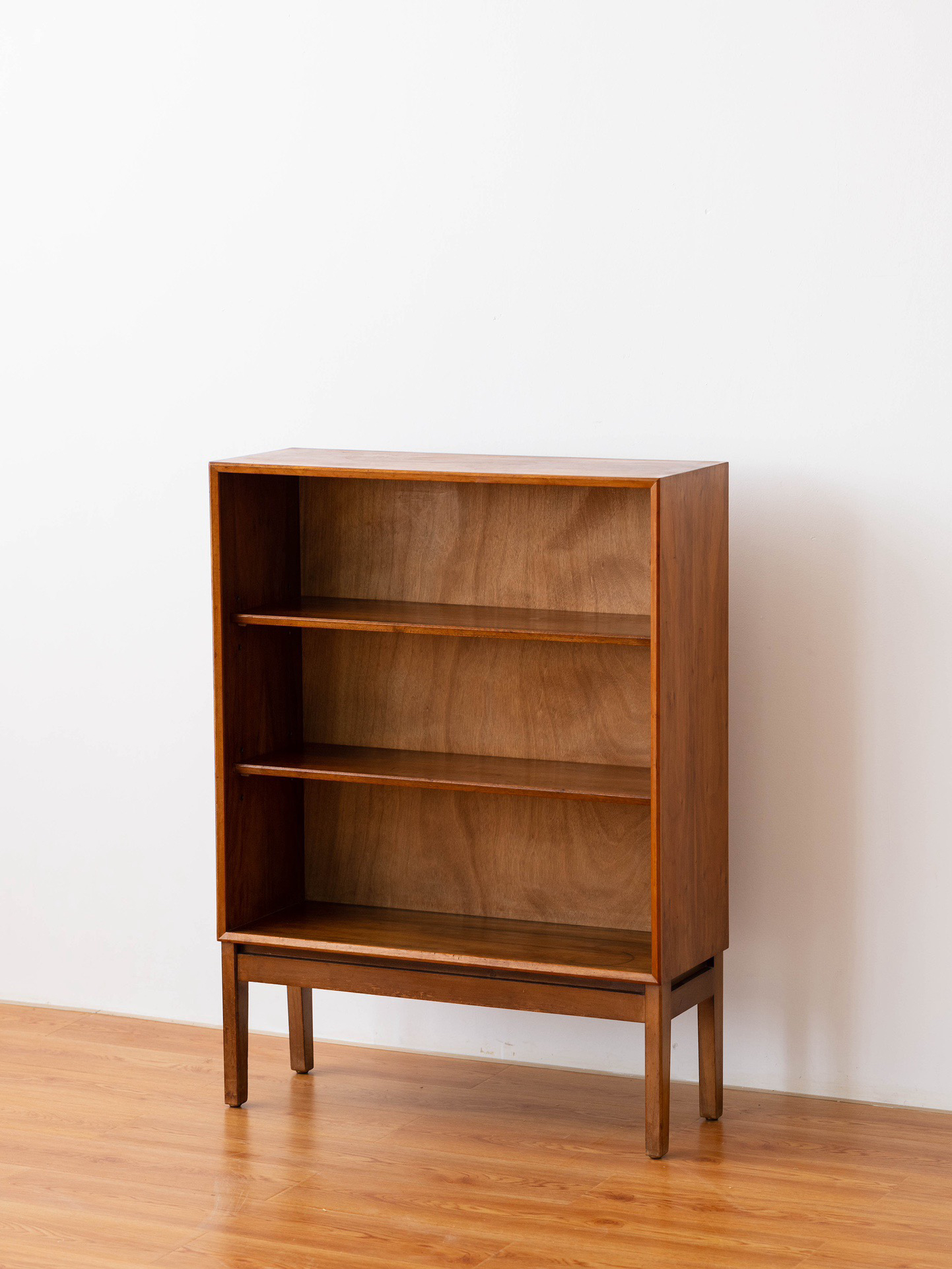 1960年代英国Nathan中古柚木书柜、展示柜，好品相。长76宽28高103