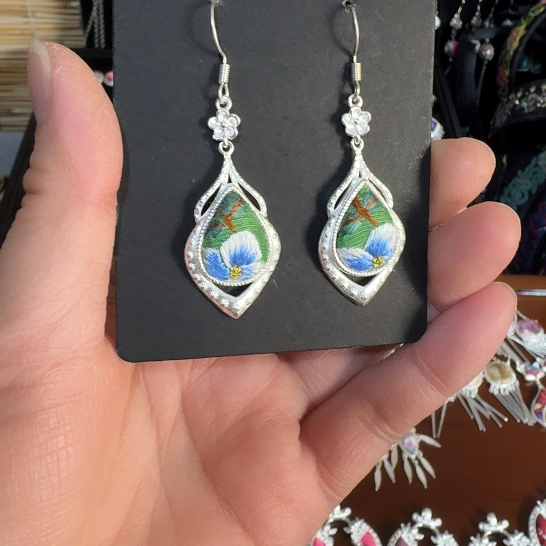 织绣民族风刺绣耳环