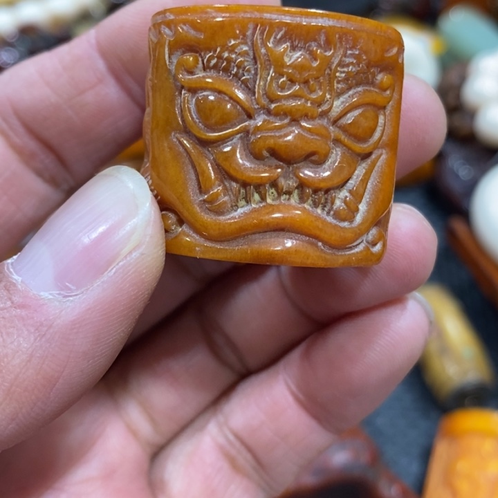 滴血莲花菩提吊坠