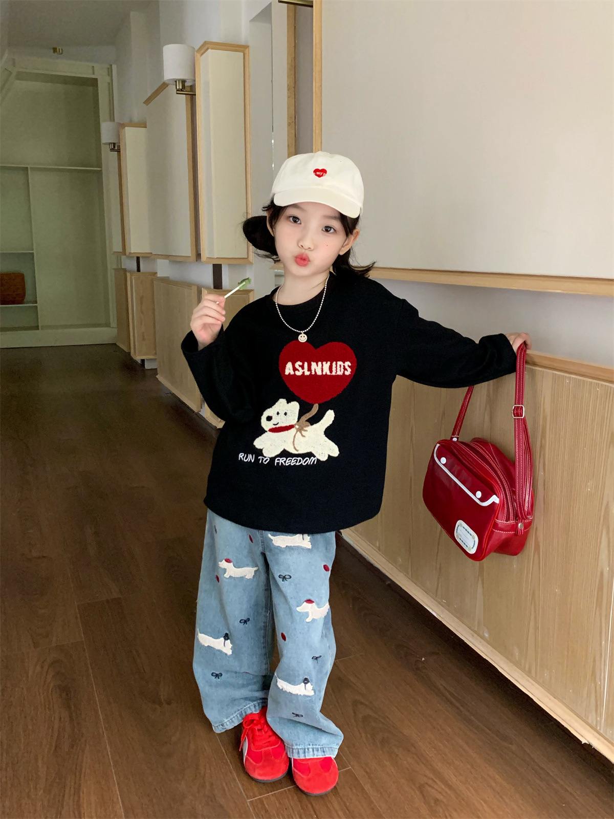 大橙子Studio女童2025秋季款卡通爱心小狗长袖T恤牛仔裤洋气套装