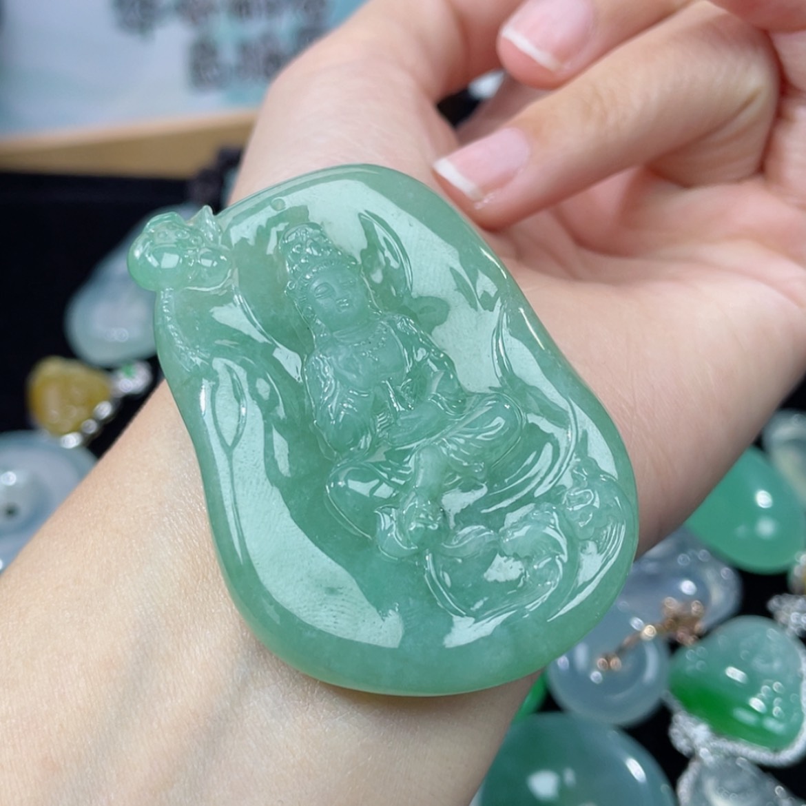 【闪购商品】翡翠颈饰未镶嵌翡翠