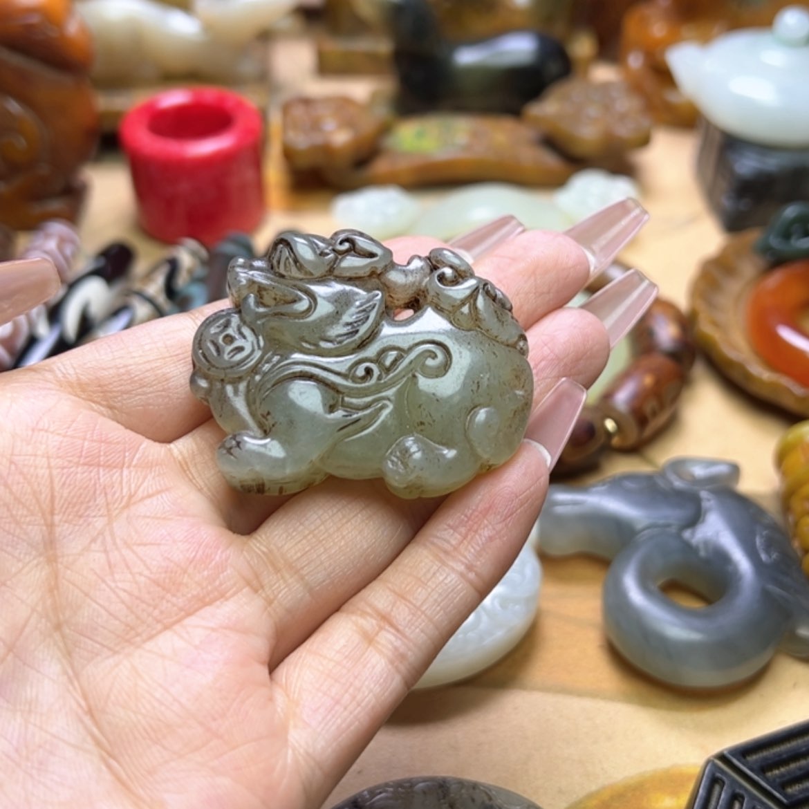 【闪购商品】蛇纹石玉颈饰未镶嵌