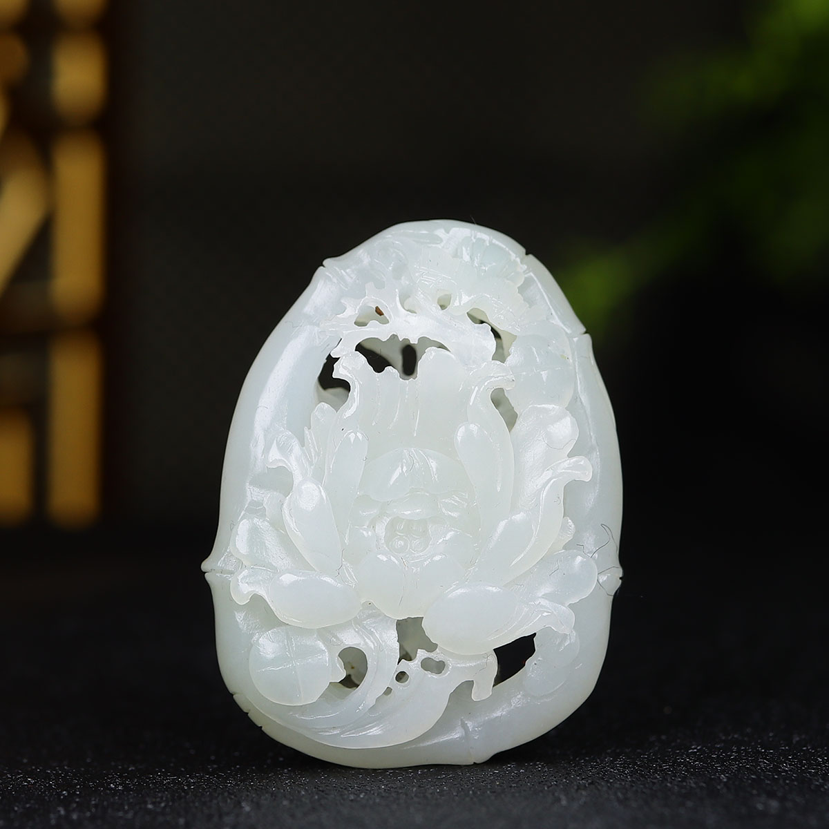 104125和田玉白玉花开富贵挂件