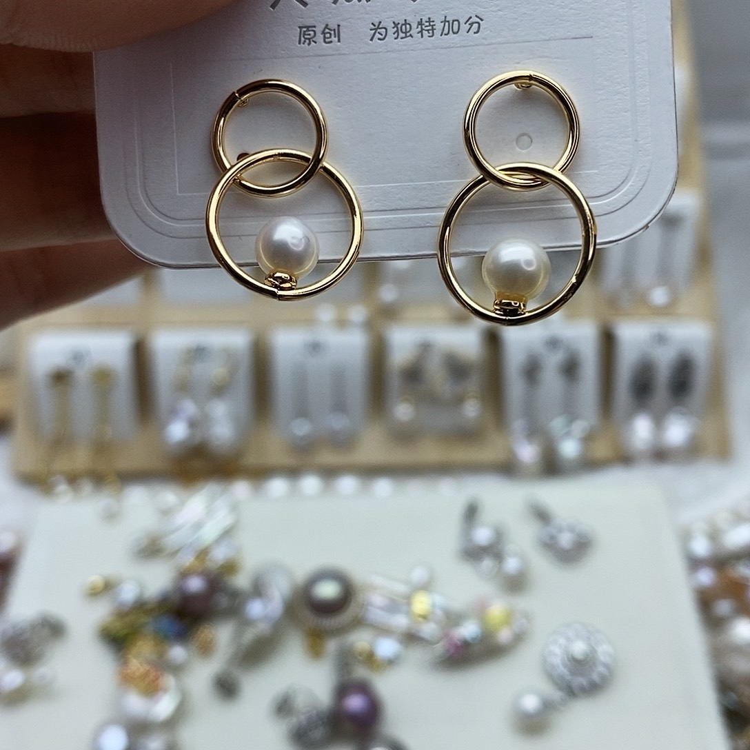 耳饰未镶嵌淡水珍珠