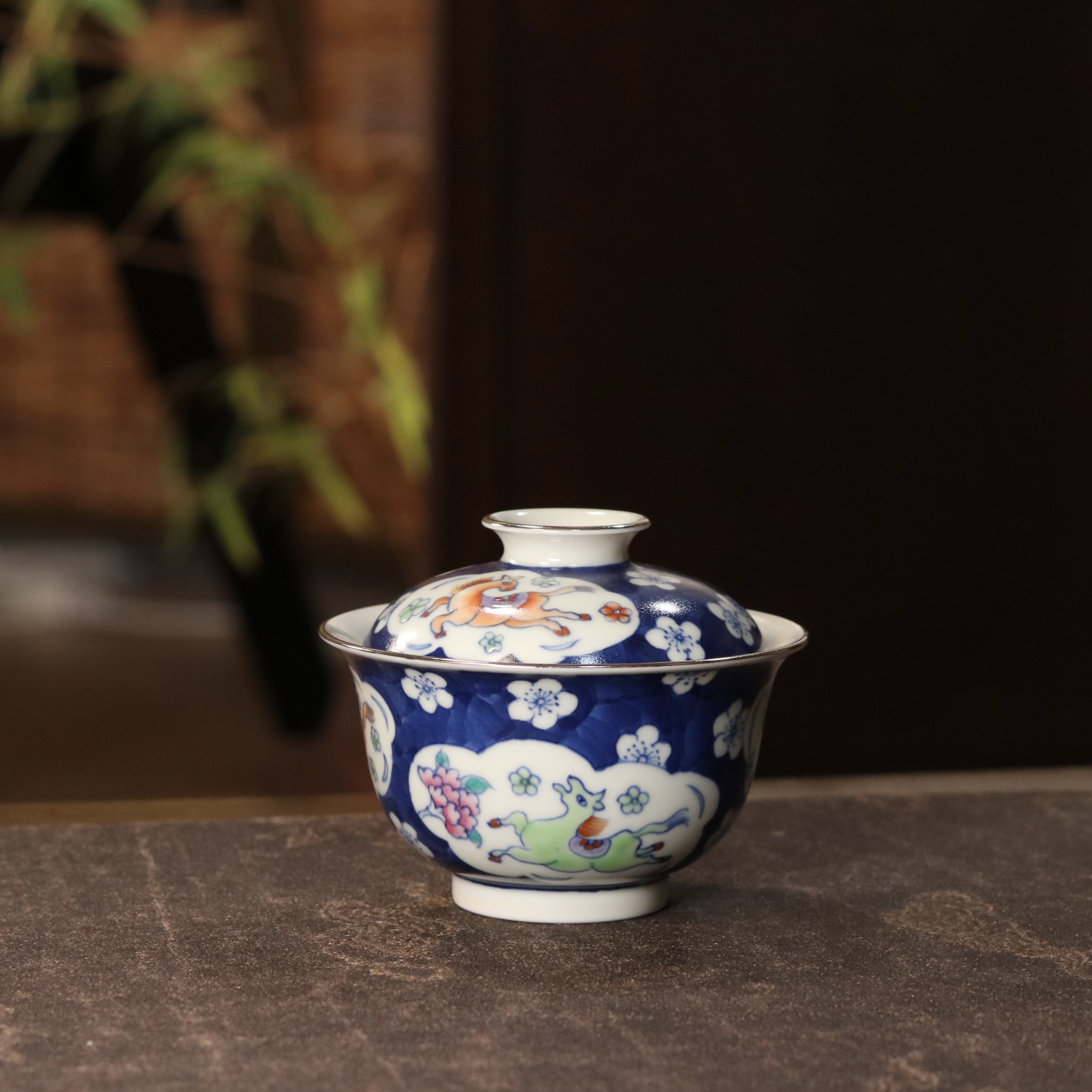 雨溪山房 景德镇手绘蓝地彩驹踏花盖碗 茶道茶具 120cc