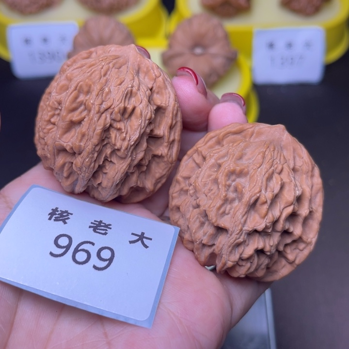 把件文玩核桃虎头42.969