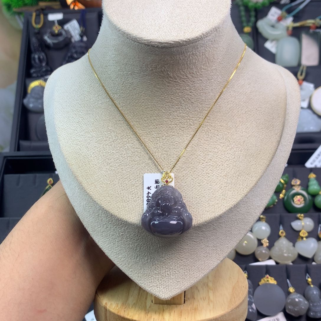 和田玉吊坠18K金镶嵌