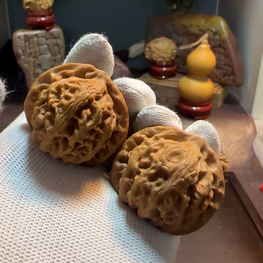 文玩核桃把件全品宫灯