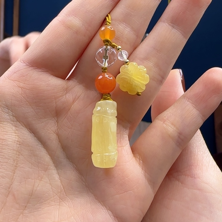 蜜蜡吊坠(赠链)未镶嵌