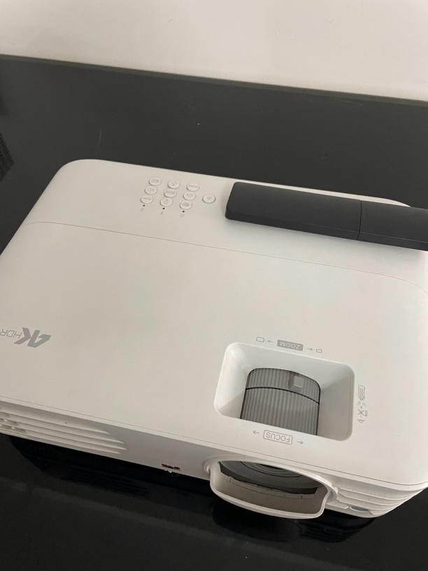 DLP准新机 黑位好家庭影院 卧室影音室