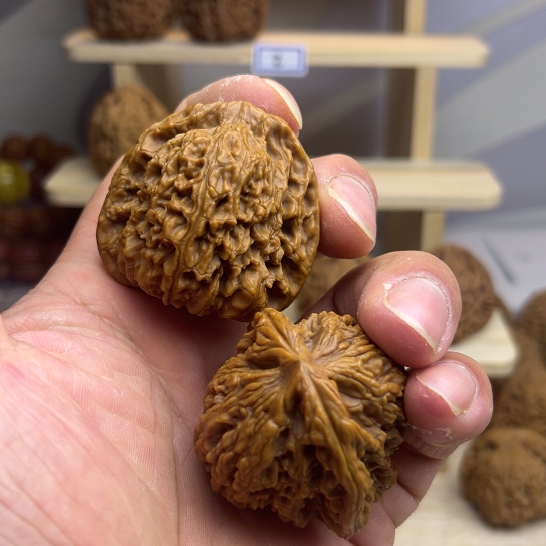 荣***丶核桃涿鹿南疆石全品